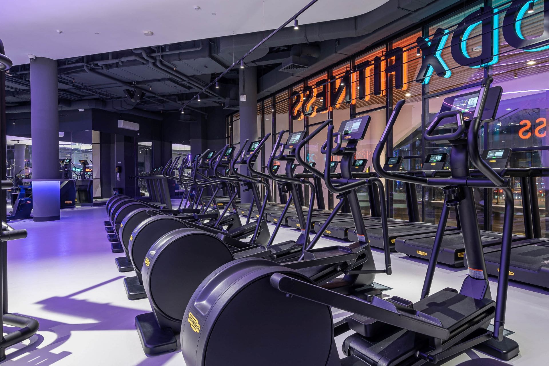 Фитнес-клуб «DDX Fitness» (Орбита)