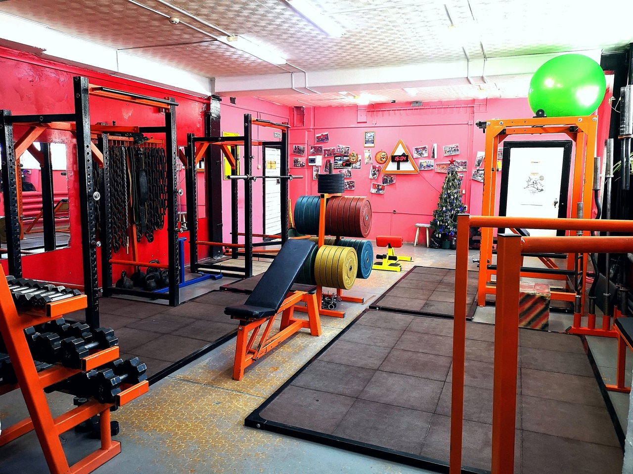 Тренажёрный зал «MK-GYM»