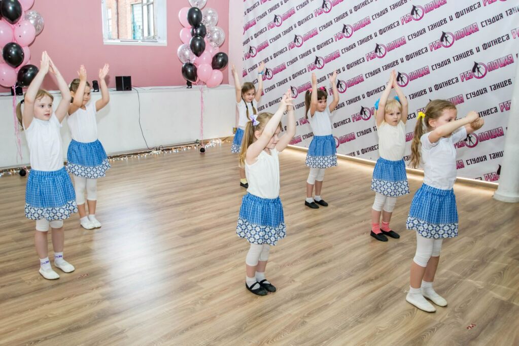 Студия танцев и фитнеса «Революция»