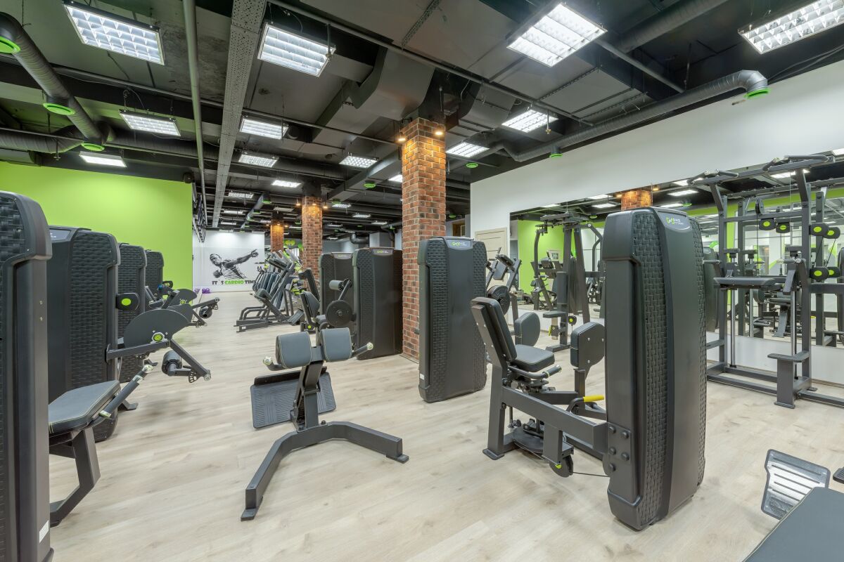 Фитнес-клуб «Mytimefitness» (Академическая)