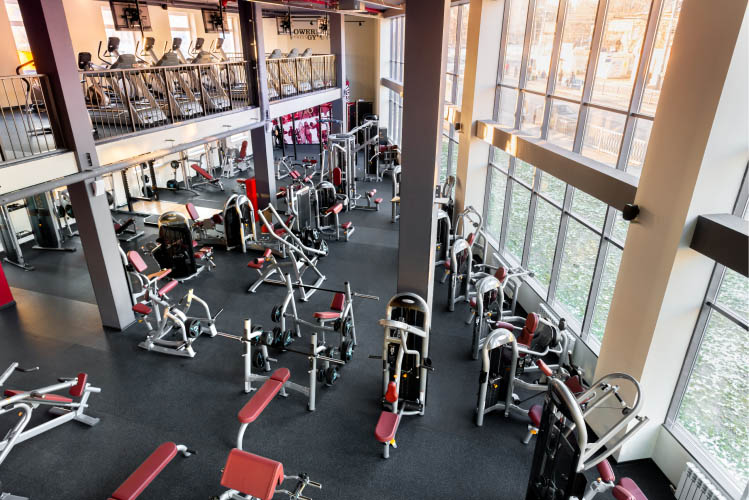 Фитнес-центр «Powerhouse Gym» (Титова)