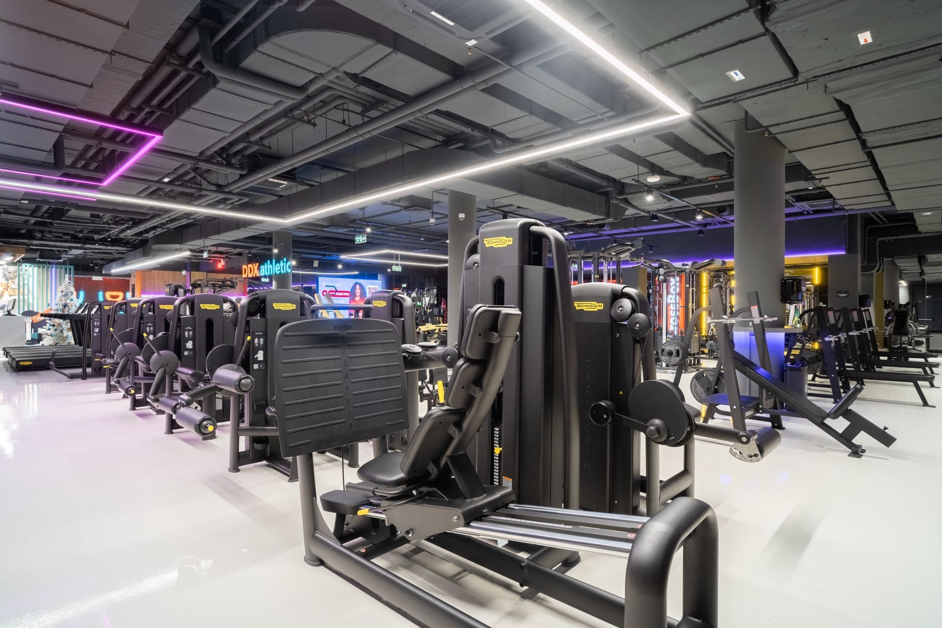 Фитнес-клуб «DDX Fitness» (Марьино)
