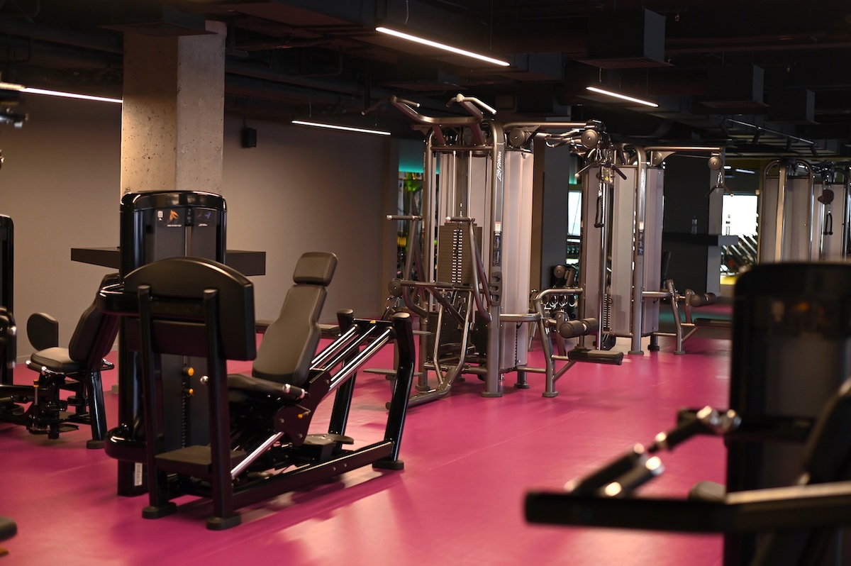 Фитнес-клуб «Fitnation» (Октябрьское поле)