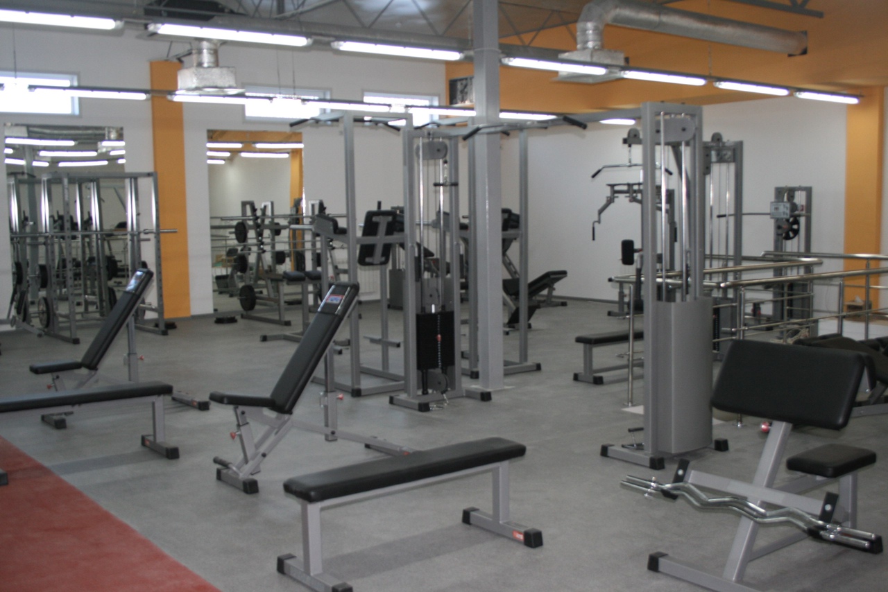 Спортивный клуб «MakFit»