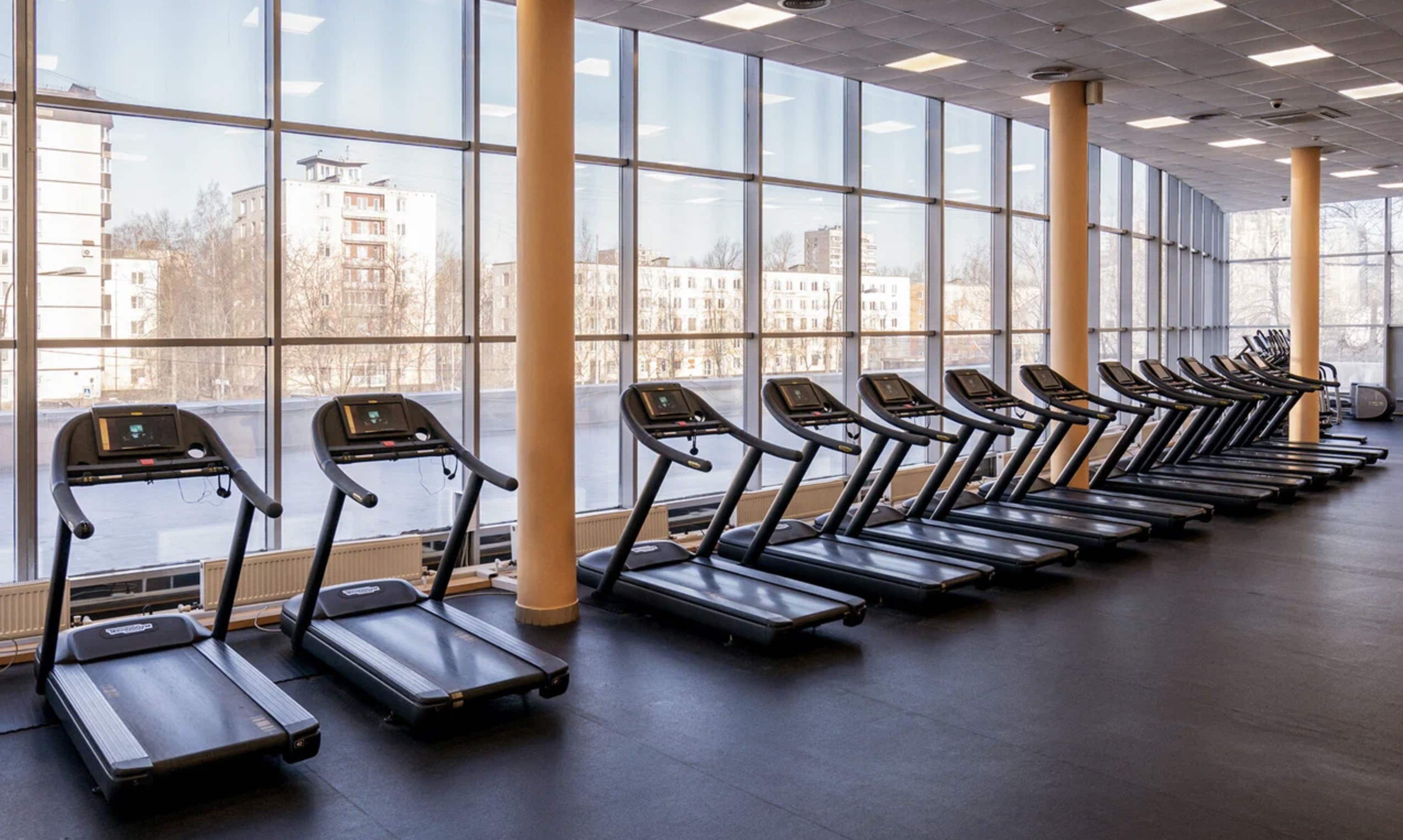 Спортивный клуб «Fitness House» (Новаторов)