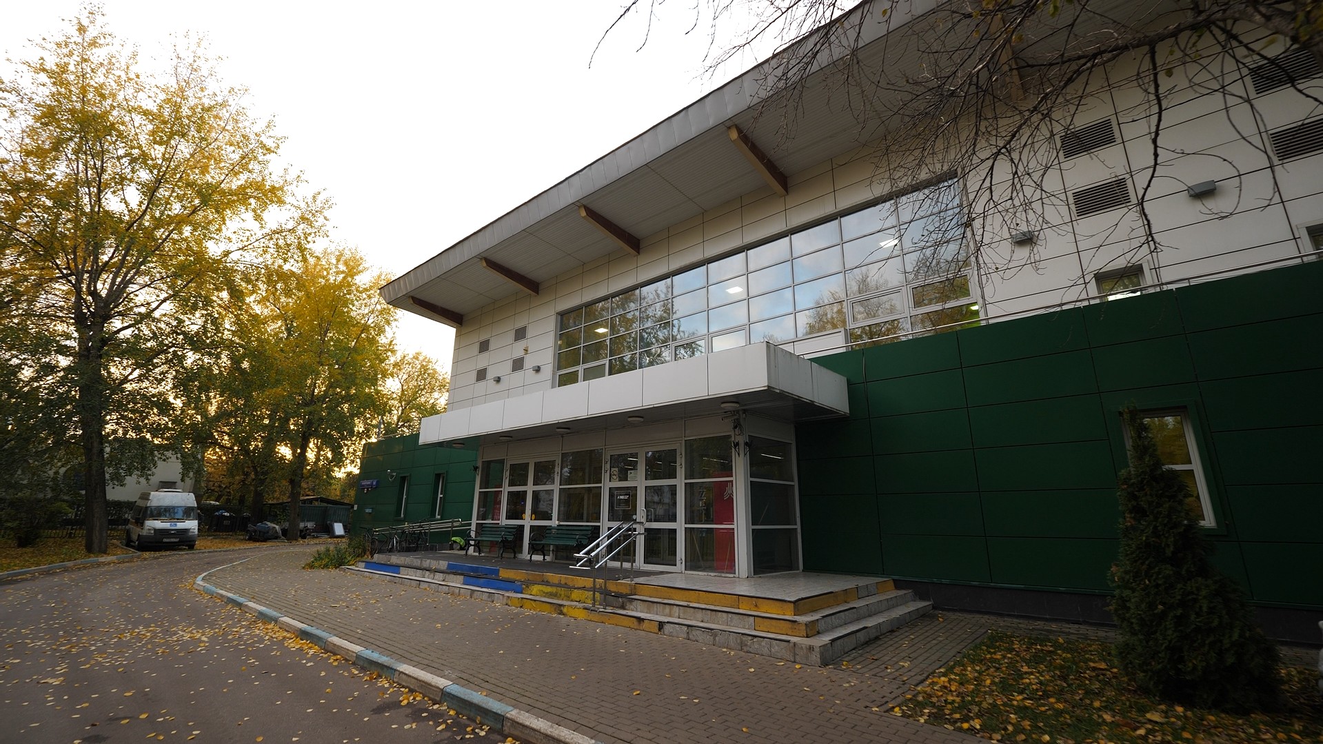 Плавательный бассейн «Умка»