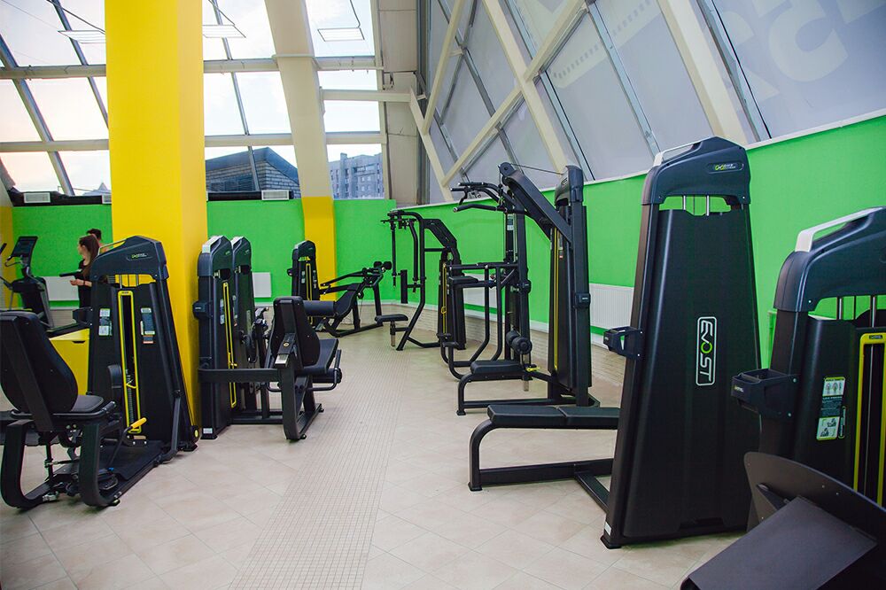 Фитнес-клуб «МетроFitness» (Луначарского)