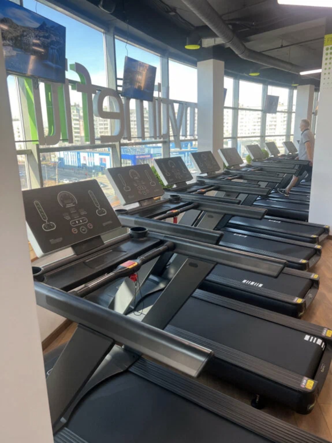 Фитнес-клуб «Mytimefitness» (Индустриальный)