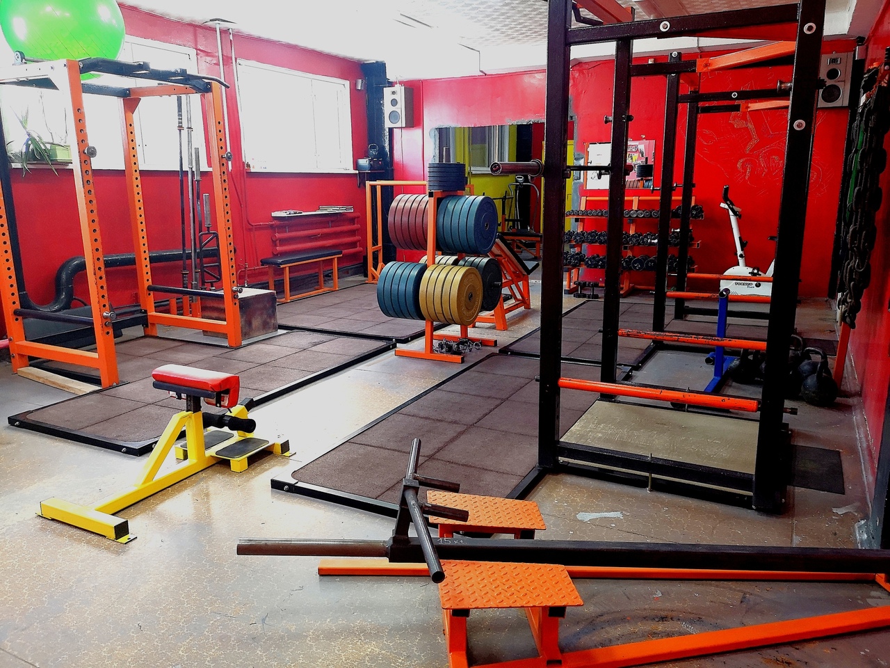 Тренажёрный зал «MK-GYM»