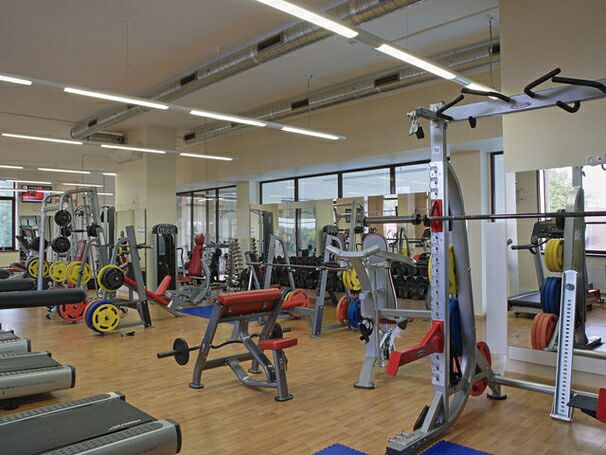 Фитнес-клуб «Fitness One» (Киевское шоссе)