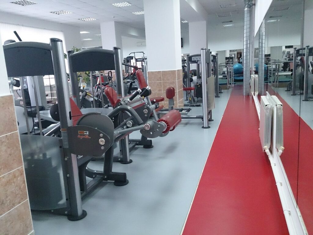 Фитнес-клуб «Fitness Life»