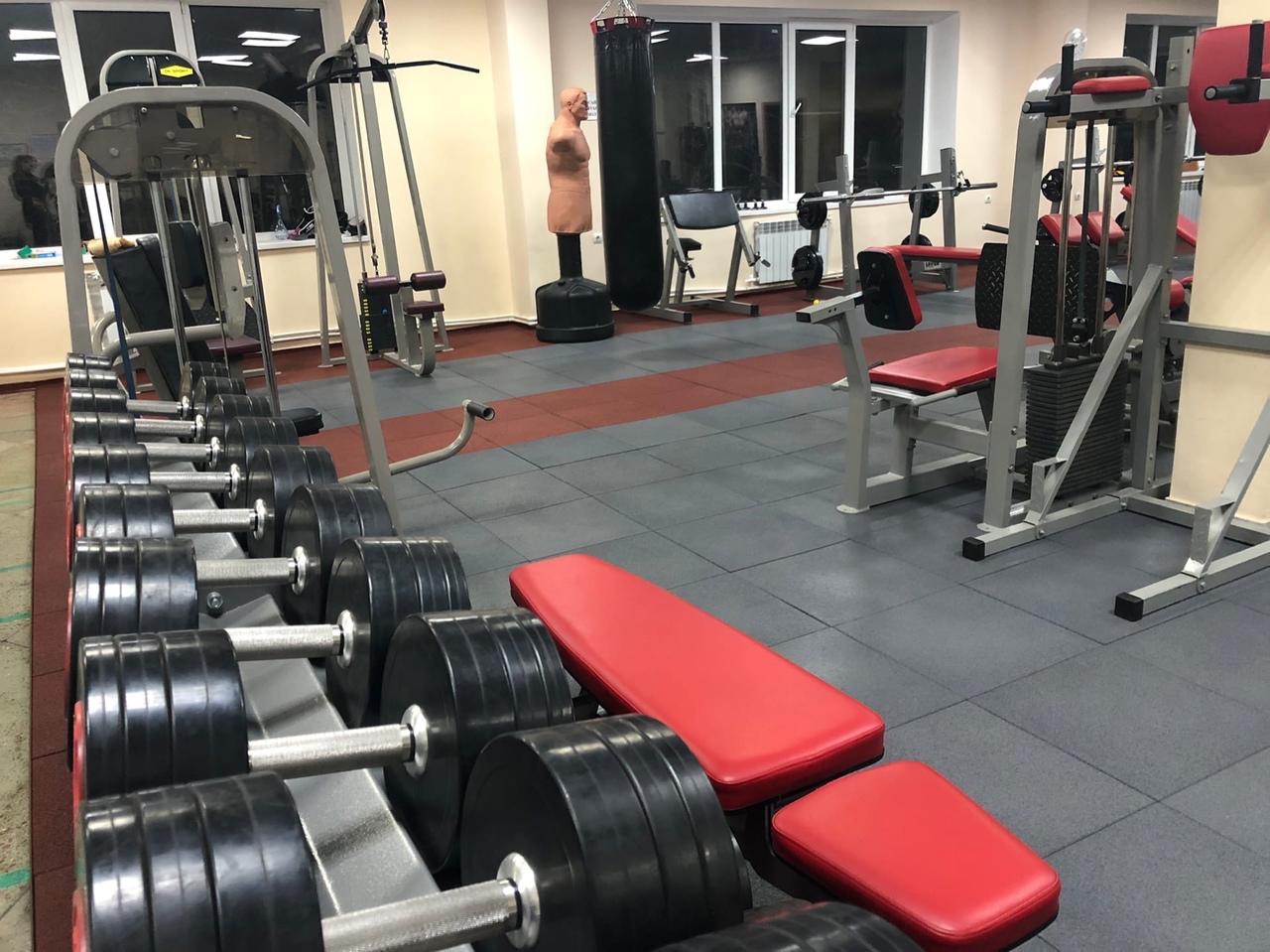 Фитнес-клуб «StarFit»