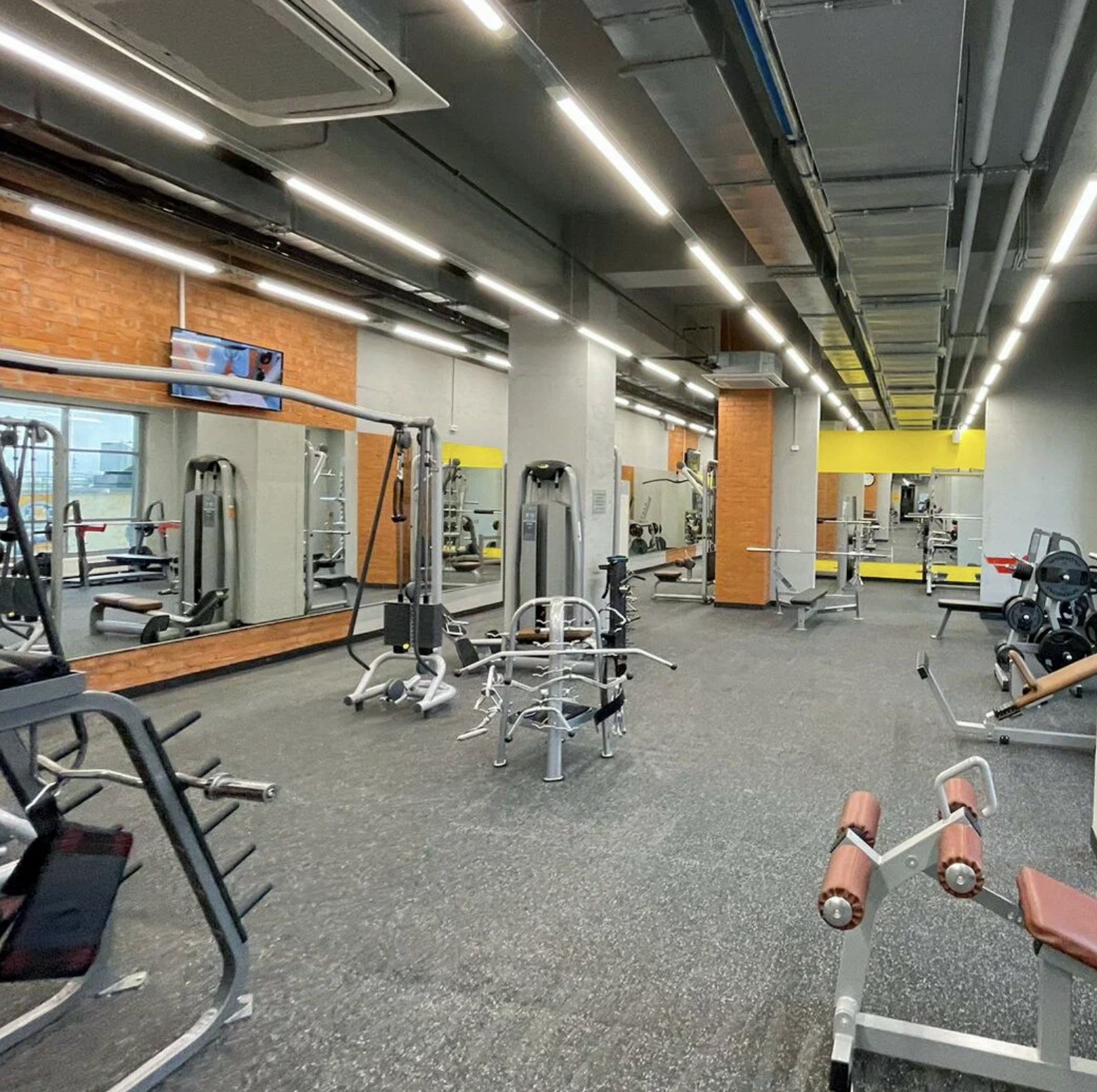 Спортивный клуб «Fitness House» (Заречная)