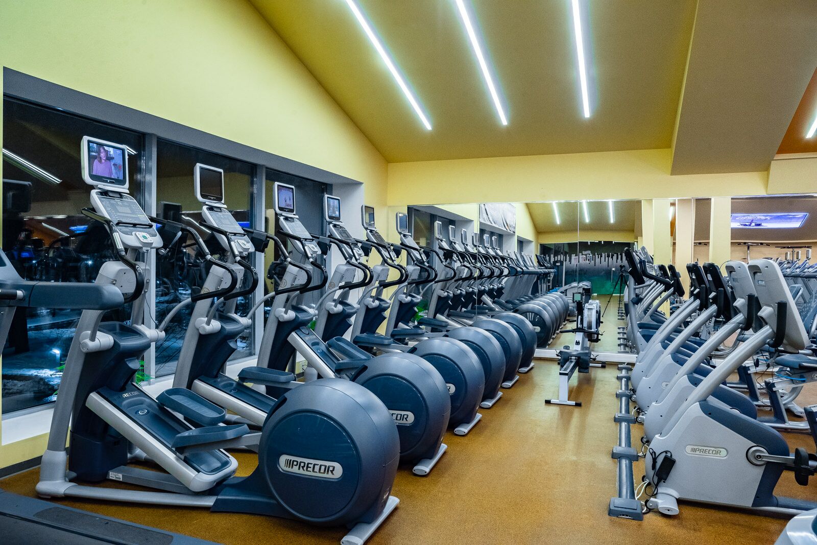 Фитнес-клуб «Janinn Fitness»