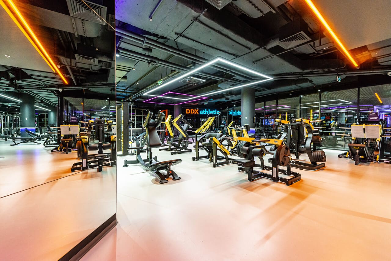 Фитнес-клуб «DDX Fitness» (Новокузнецкая)