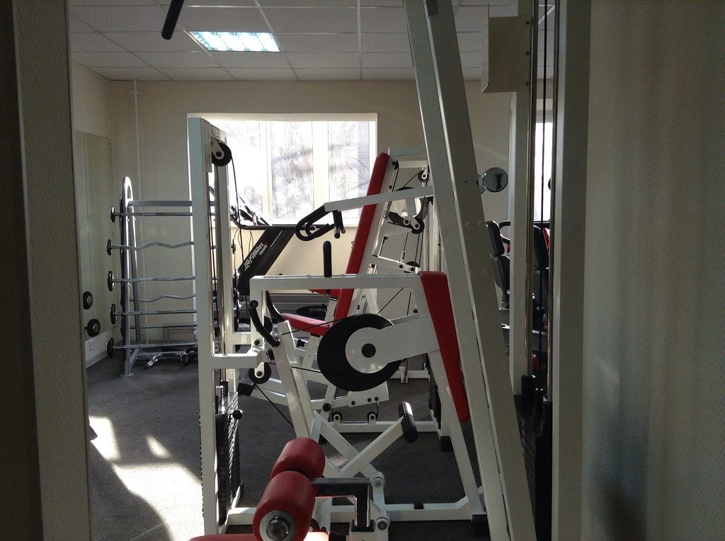 Тренажерный зал «Hot Fitness»