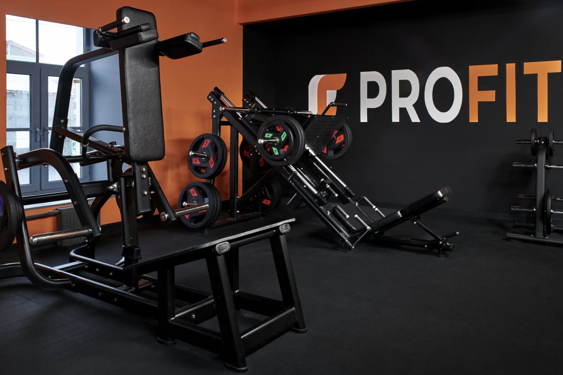 Фитнес-клуб «ProFitness»