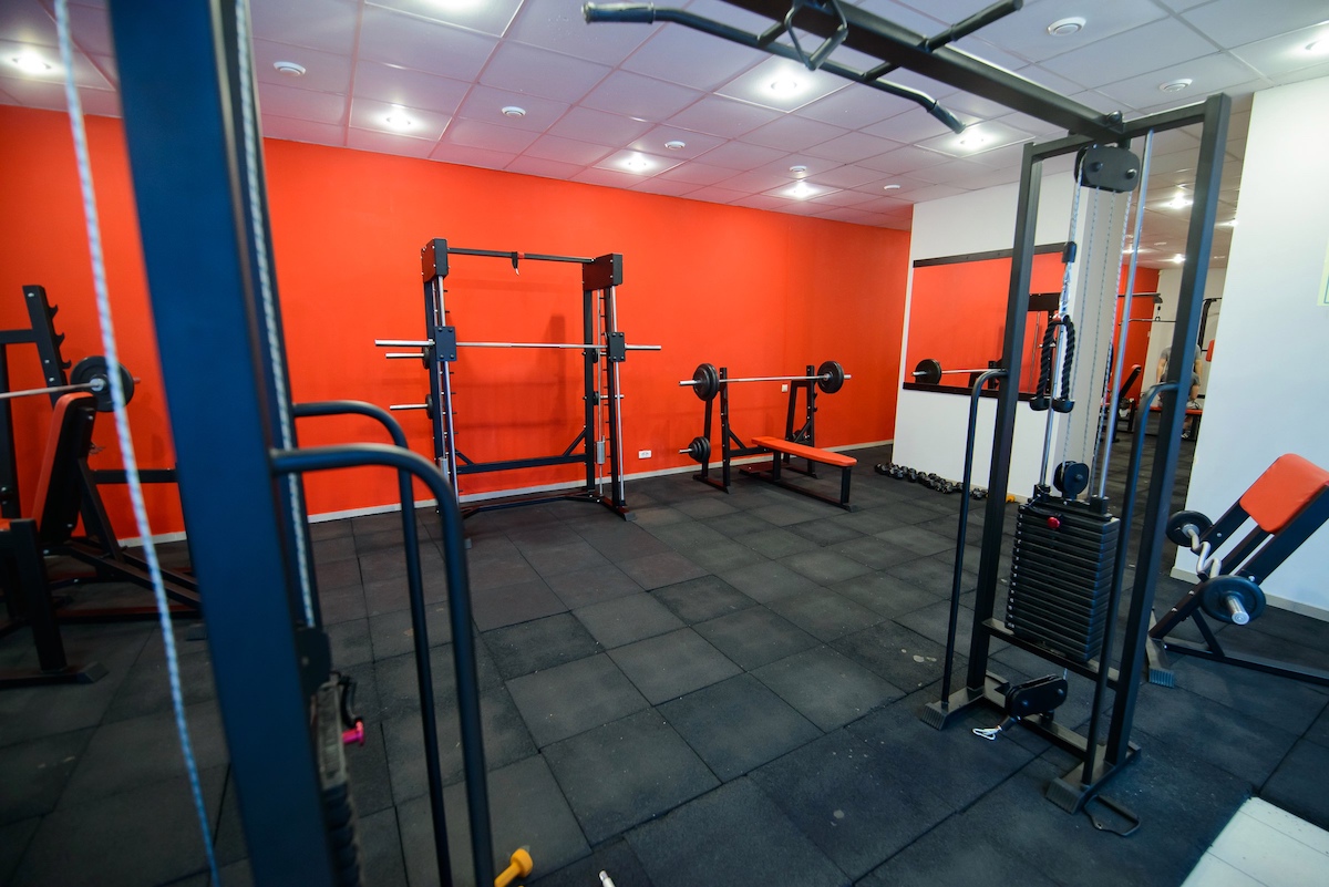 Фитнес-клуб «Red's Fitness»