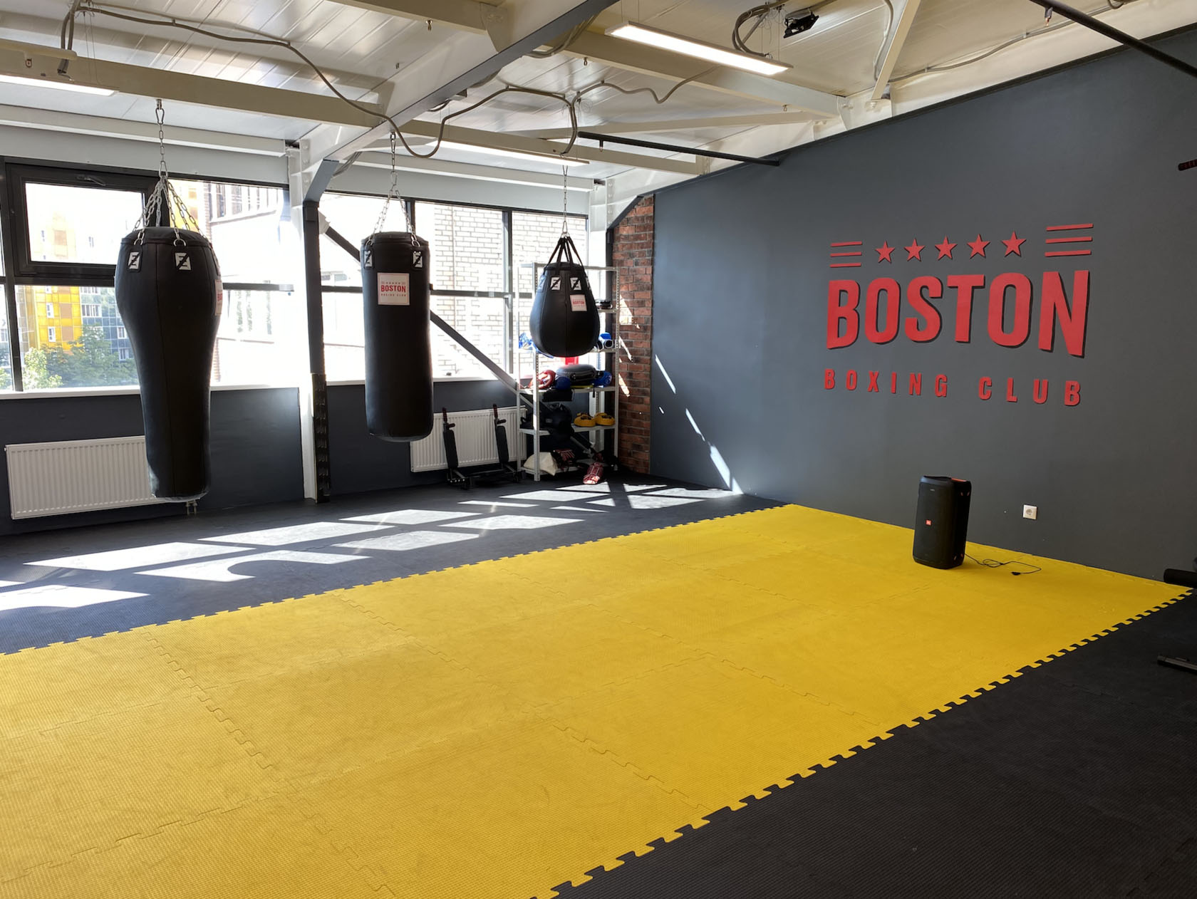 Боксерский клуб «Boston»