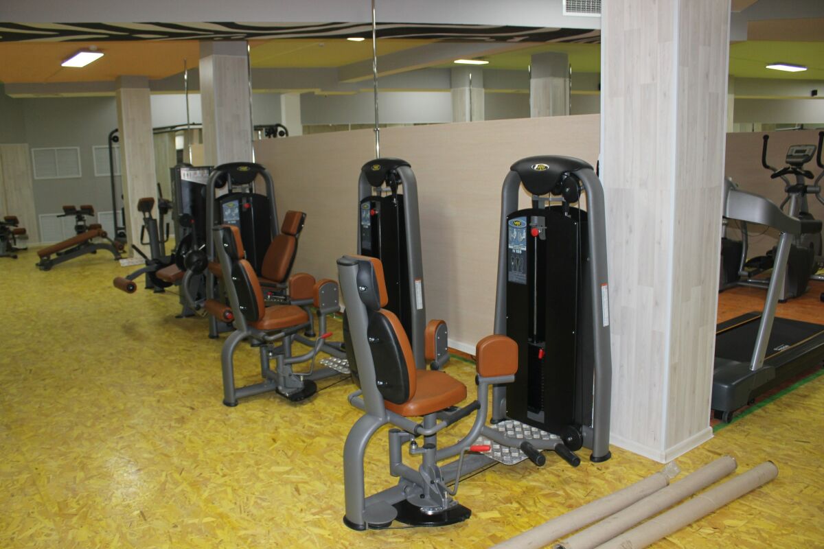 Спортивный клуб «MaxiFit»
