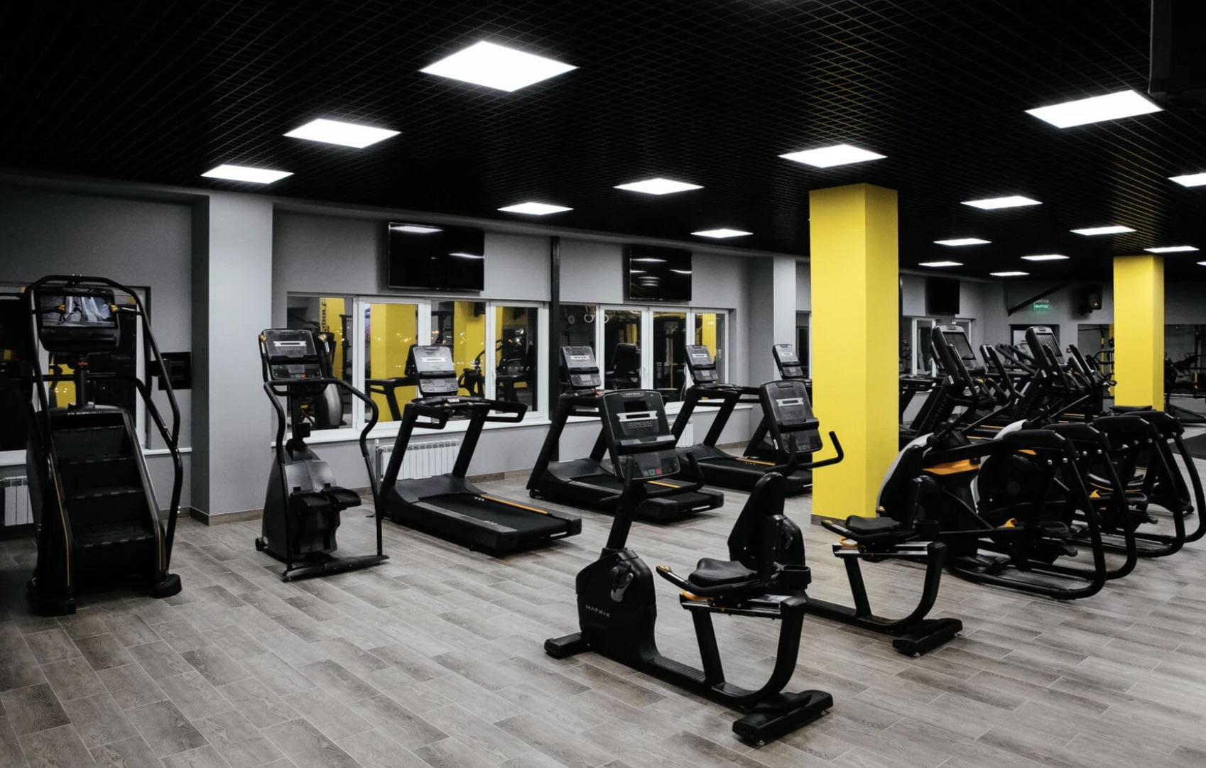 Фитнес-клуб «Sport Town» (Спортивная)