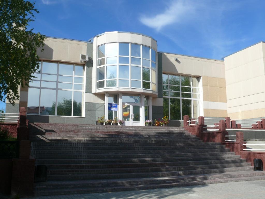 Плавательный бассейн «Дельфин»