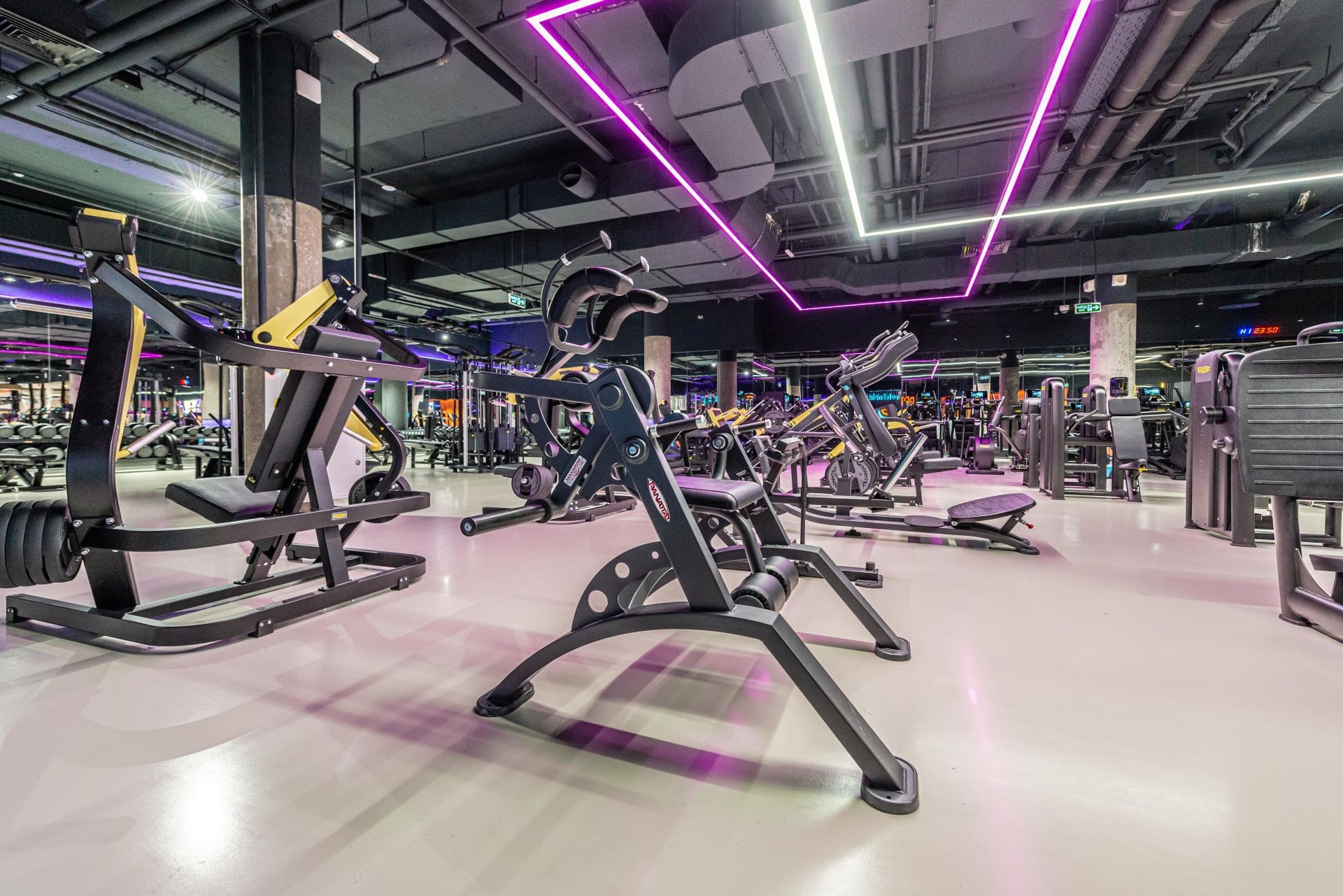 Фитнес-клуб «DDX Fitness» (Новогиреево)