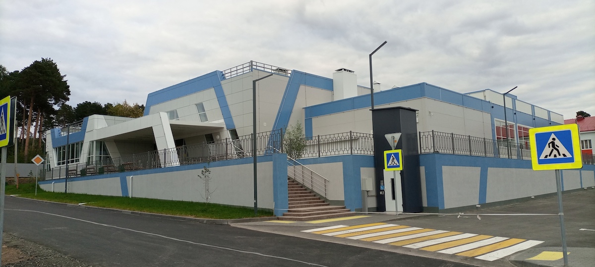 Плавательный бассейн «Жемчужина Юрского моря»