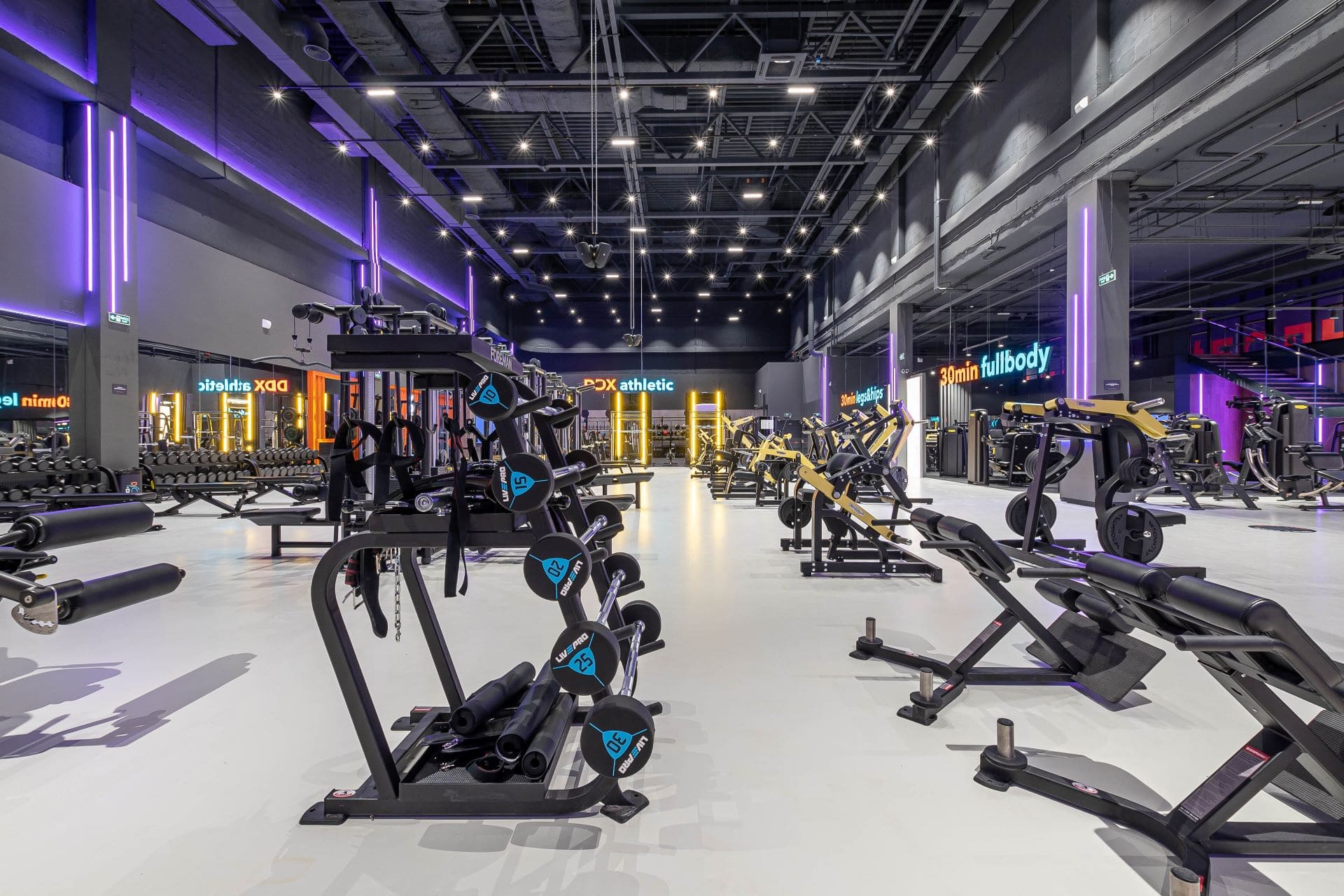 Фитнес-клуб «DDX Fitness» (Орбита)