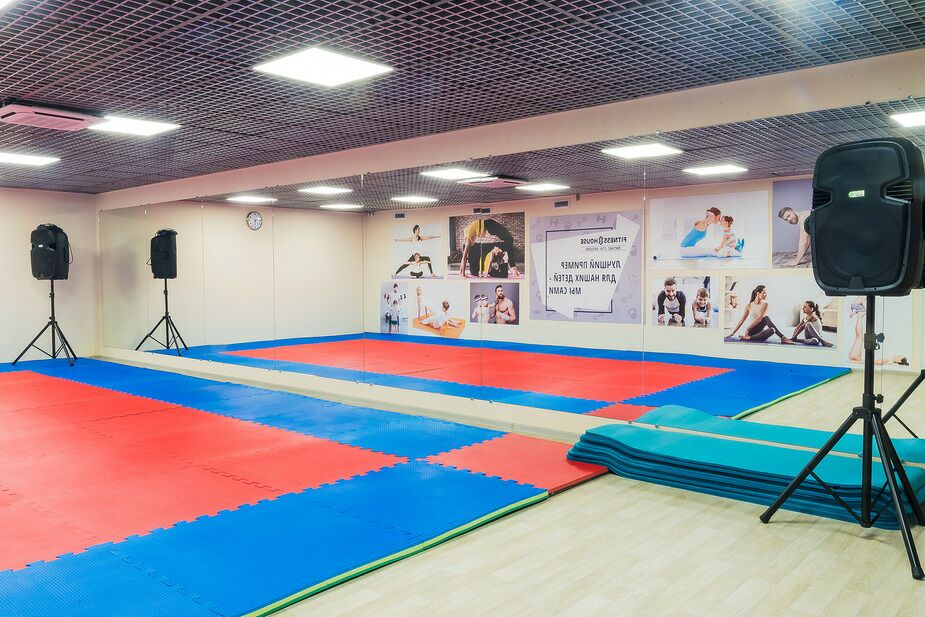 Спортивный клуб «Fitness House» (Московское шоссе)