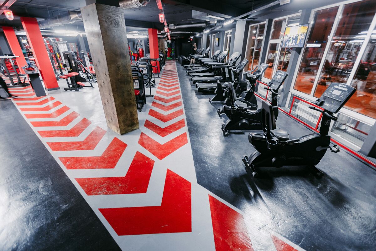 Фитнес-центр «AGYM Hammer Center»