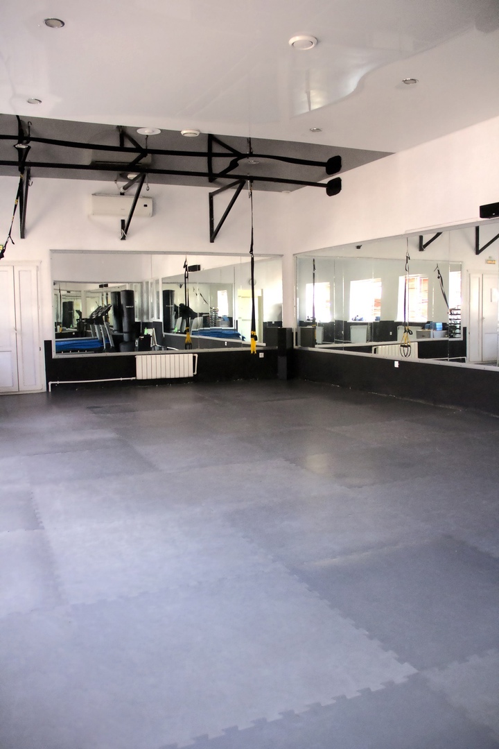 Фитнес-клуб «KOSMO GYM»