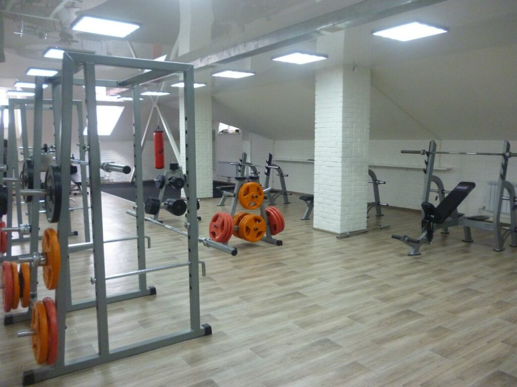 Фитнес-клуб «Физика»
