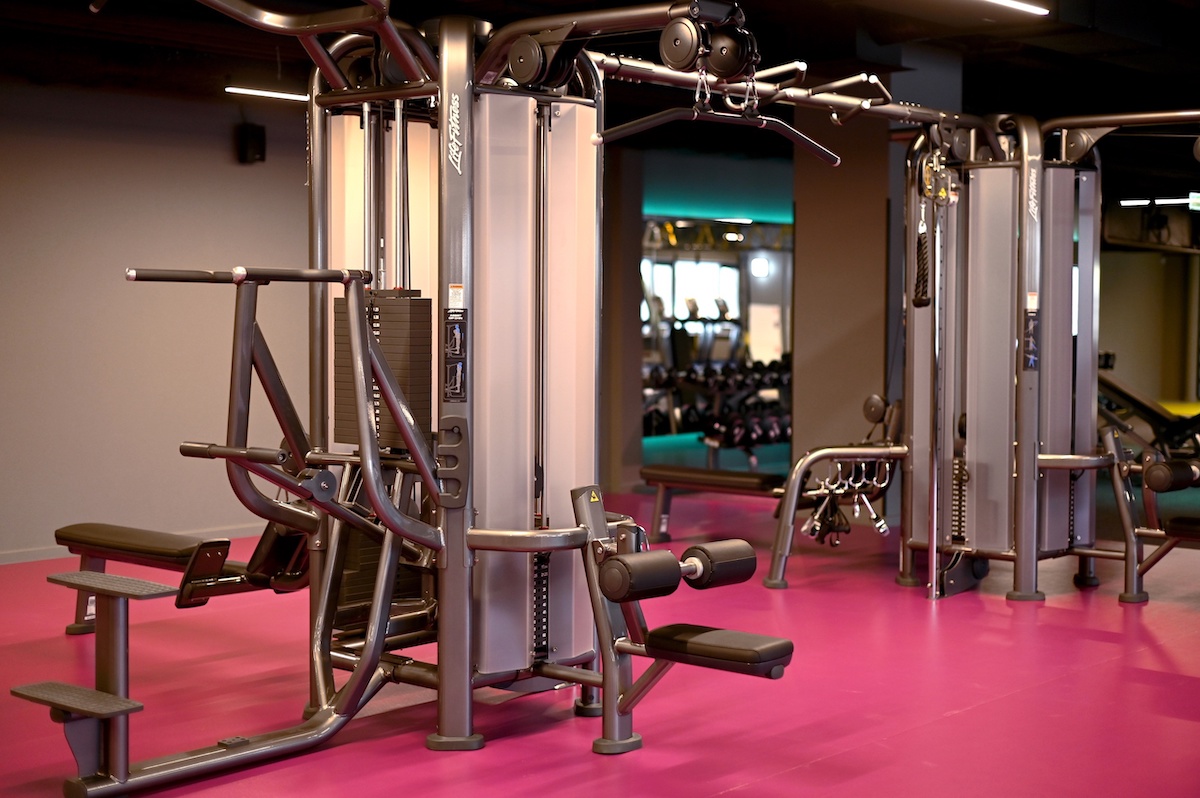 Фитнес-клуб «Fitnation» (Октябрьское поле)