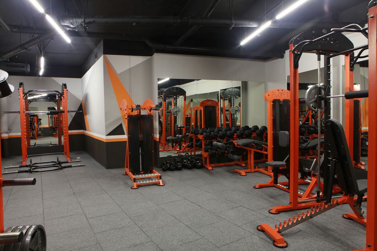 Фитнес-клуб «PlayFit»
