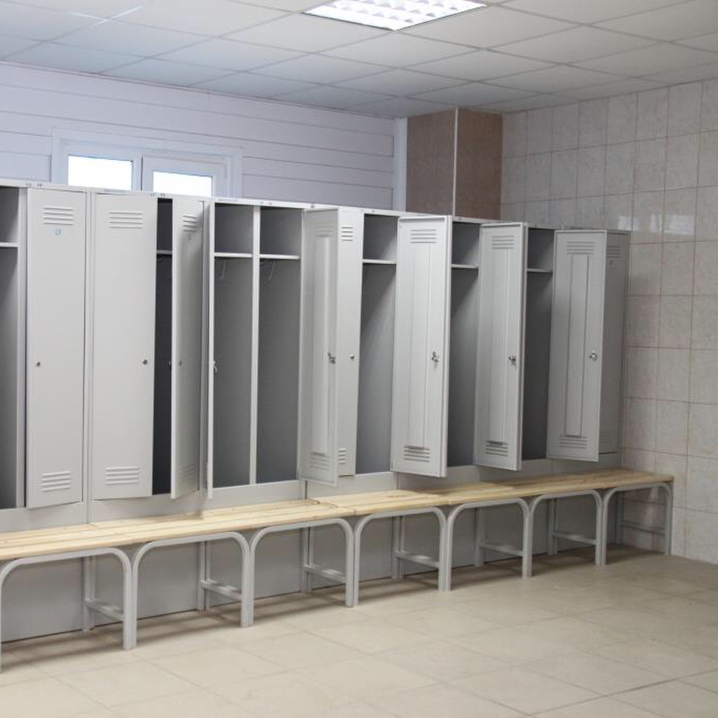 Плавательный бассейн «Дельфин»