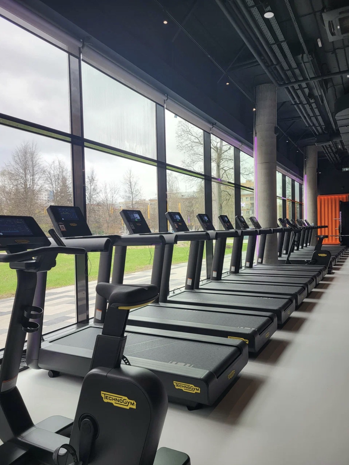 Фитнес-клуб «DDX Fitness» (Орион)