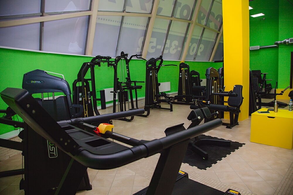 Фитнес-клуб «МетроFitness» (Луначарского)