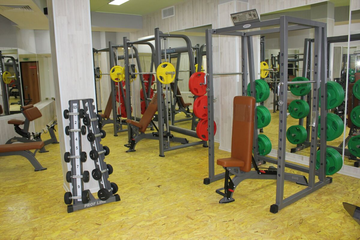 Спортивный клуб «MaxiFit»