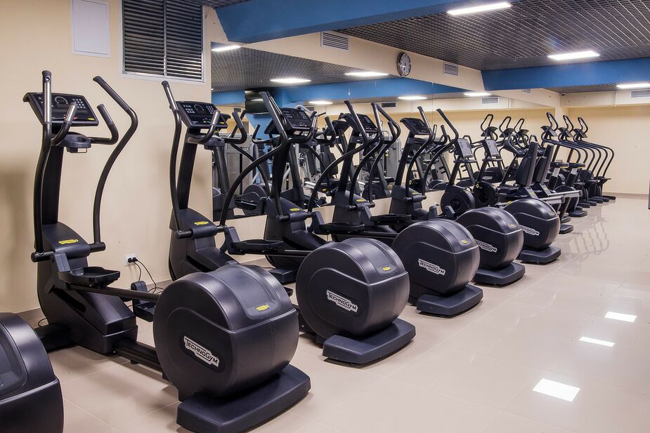 Спортивный клуб «Fitness House» (Московское шоссе)