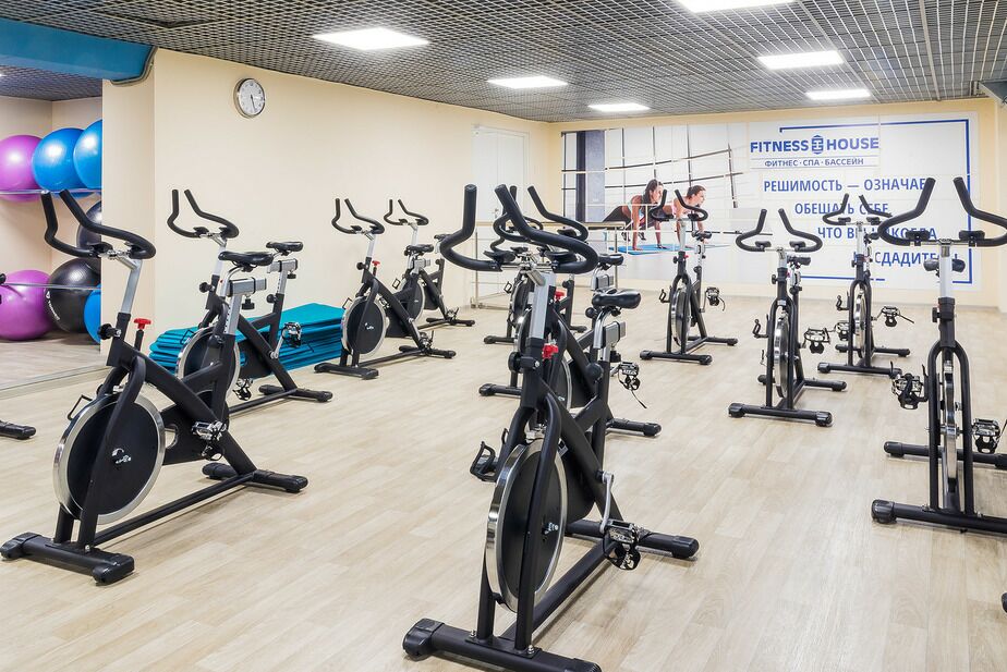 Спортивный клуб «Fitness House» (Московское шоссе)
