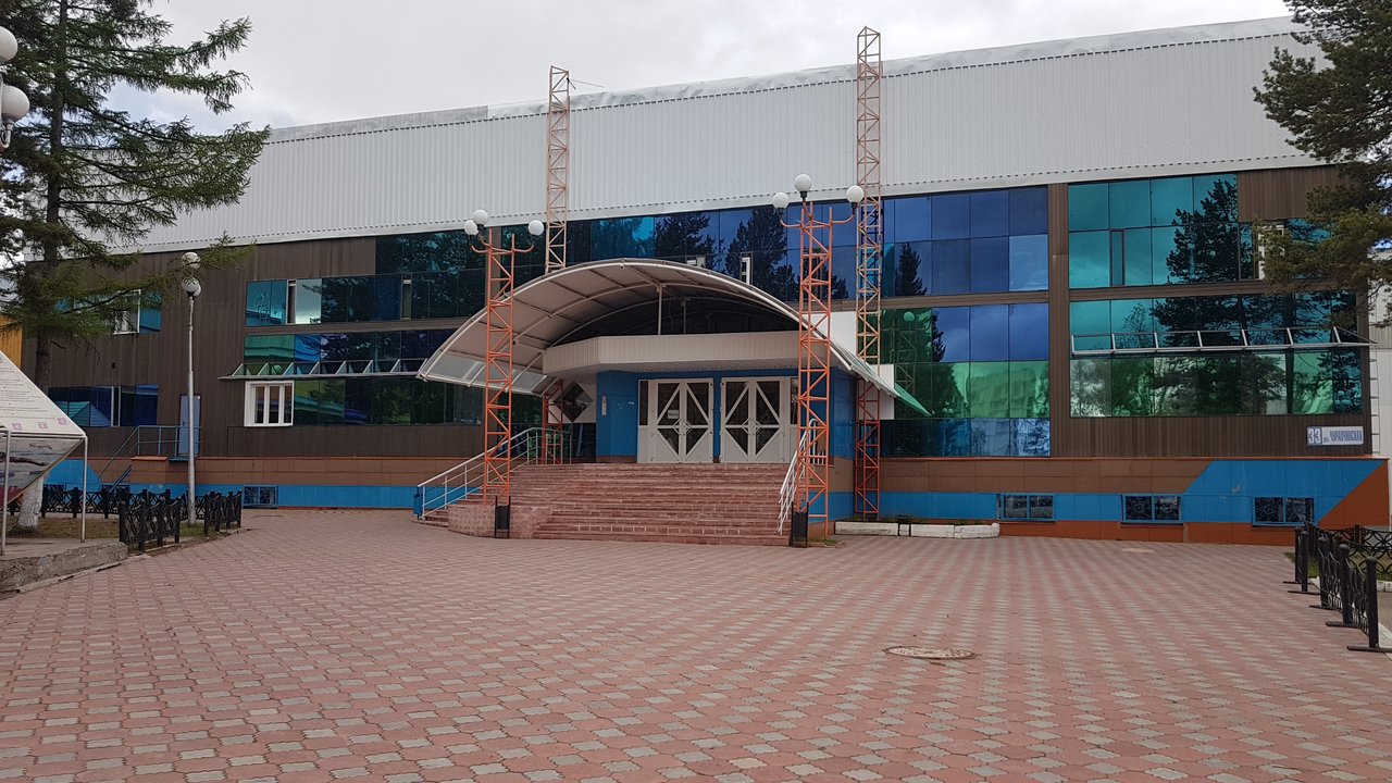 Плавательный бассейн «Шахтер»