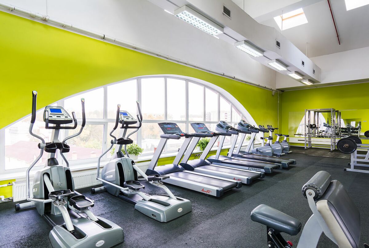 Спортивный клуб «Fitness Life»