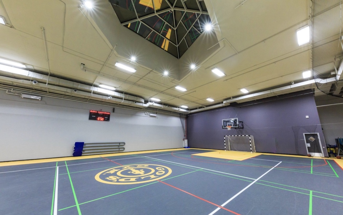 Фитнес-клуб «Gold's Gym» (Динамо)