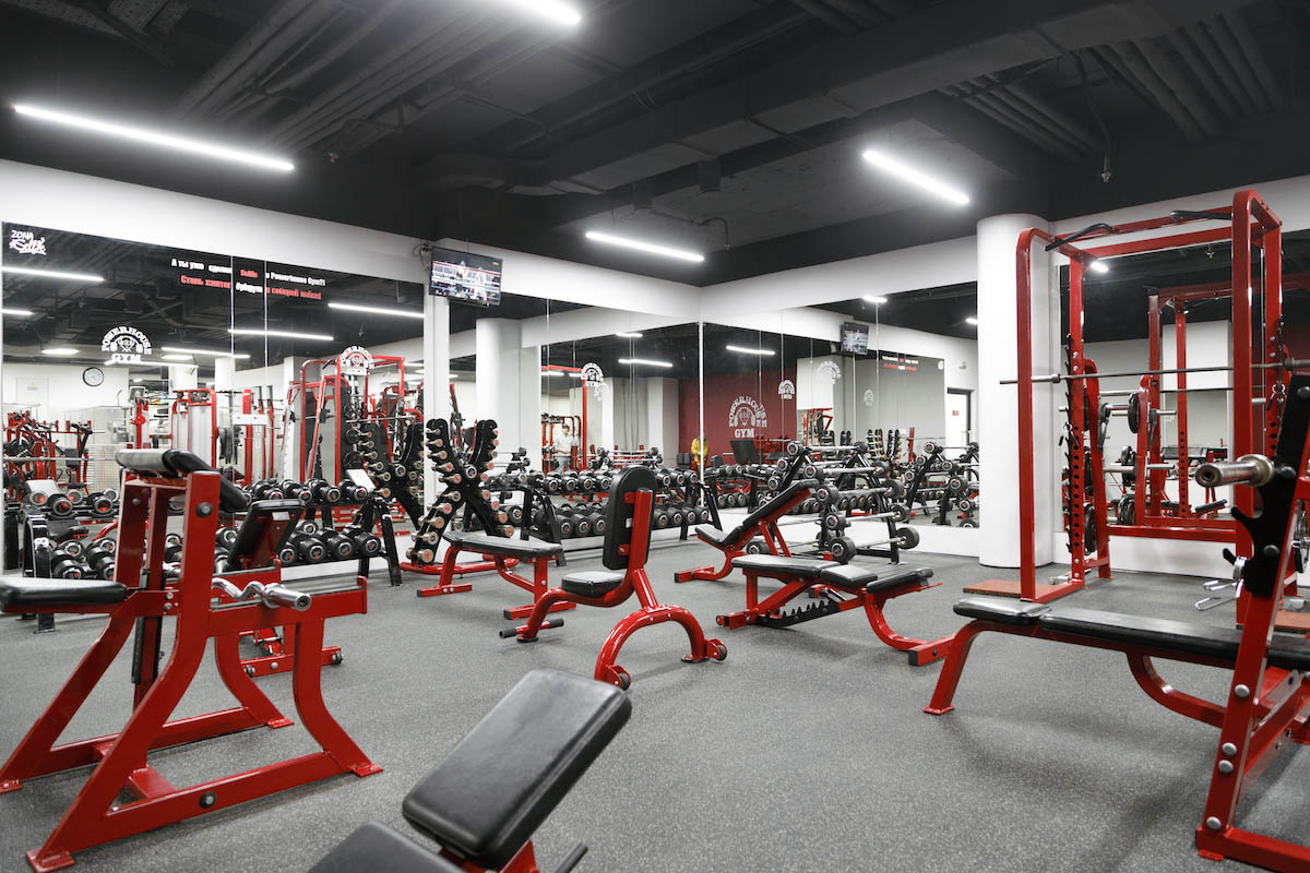 Фитнес-центр «Powerhouse Gym» (Палладиум)
