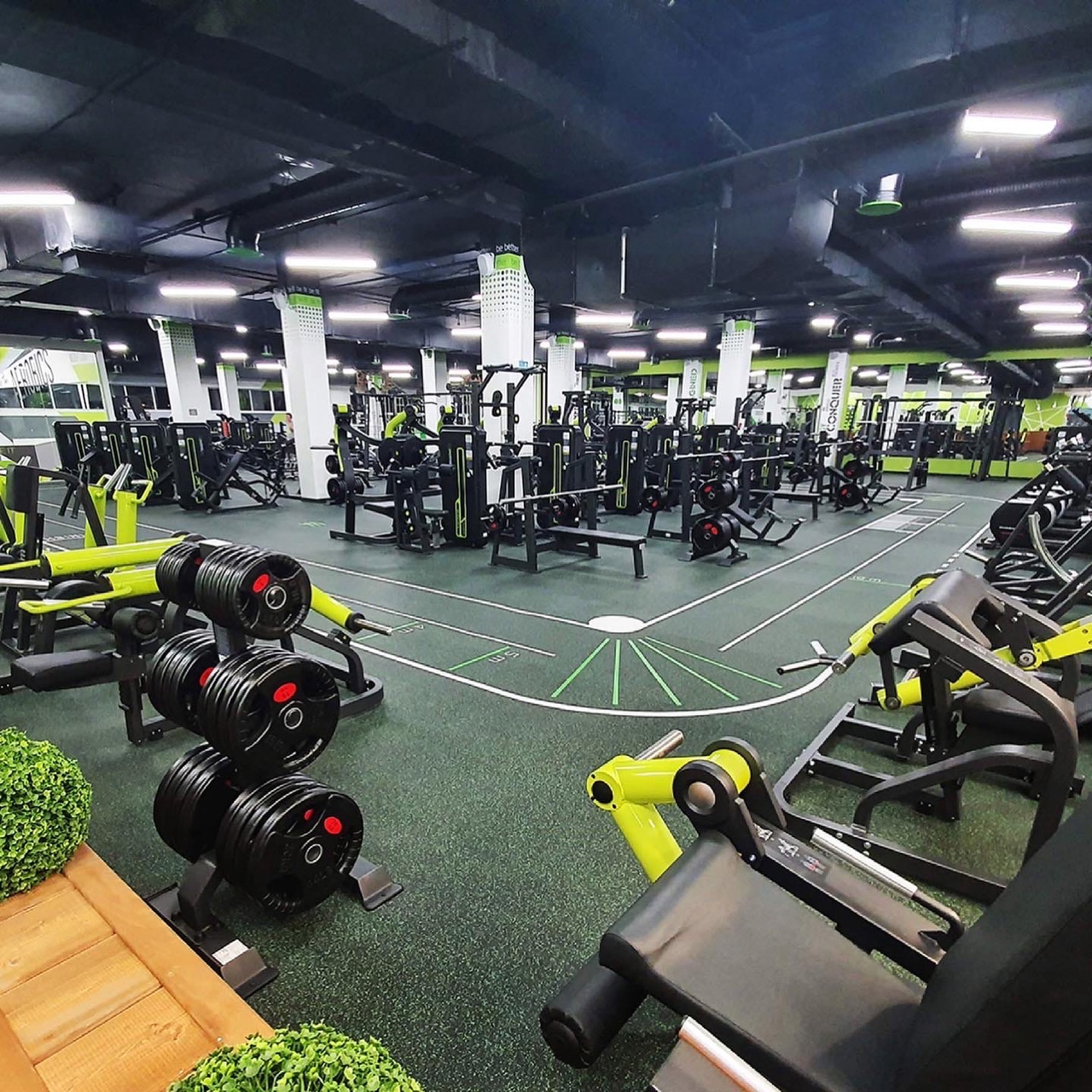 Фитнес-клуб «Mytimefitness» (Оптиков)