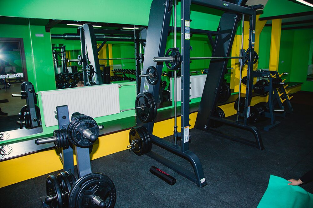 Фитнес-клуб «МетроFitness» (Луначарского)
