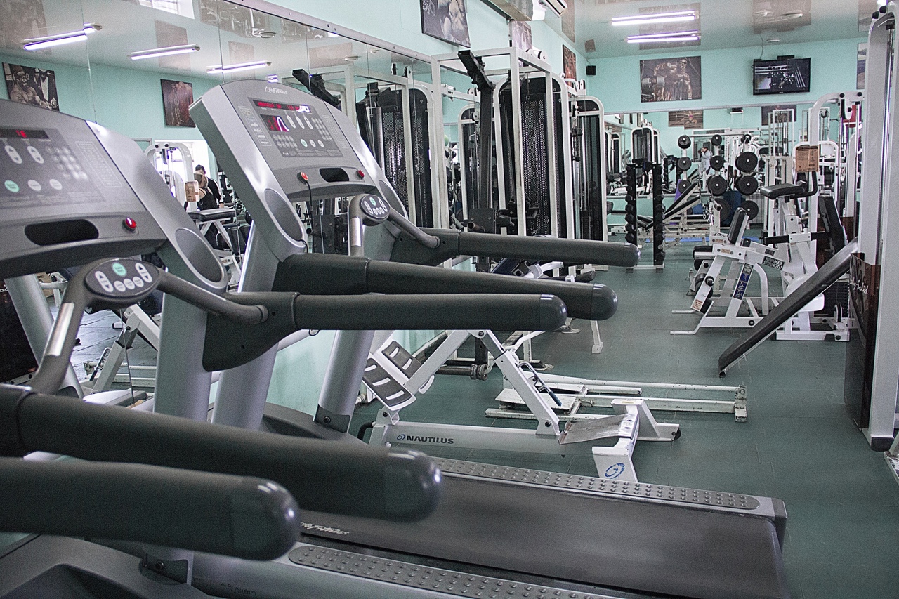 Фитнес-клуб «KOSMO GYM»