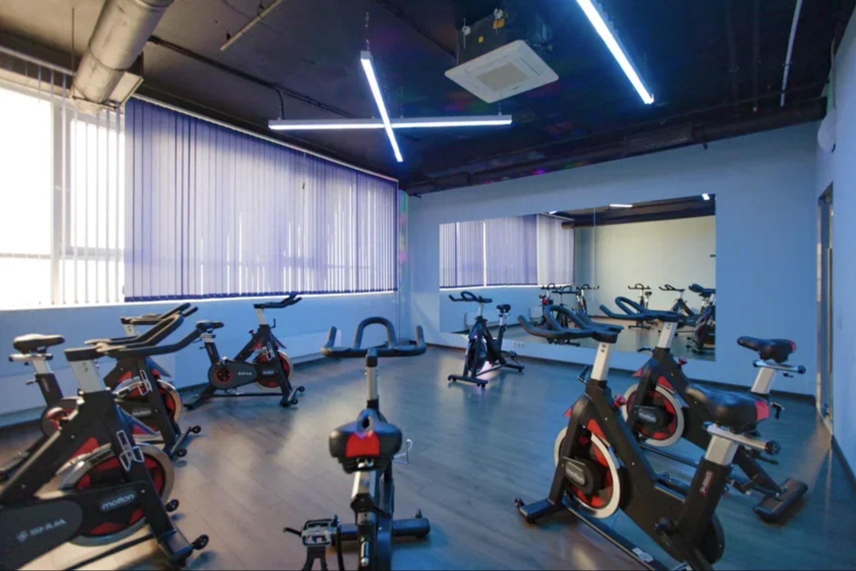 Фитнес-клуб «XFIT»