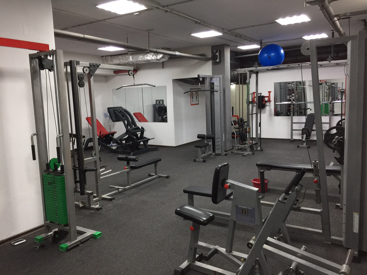 Фитнес-клуб «X-Fitness»